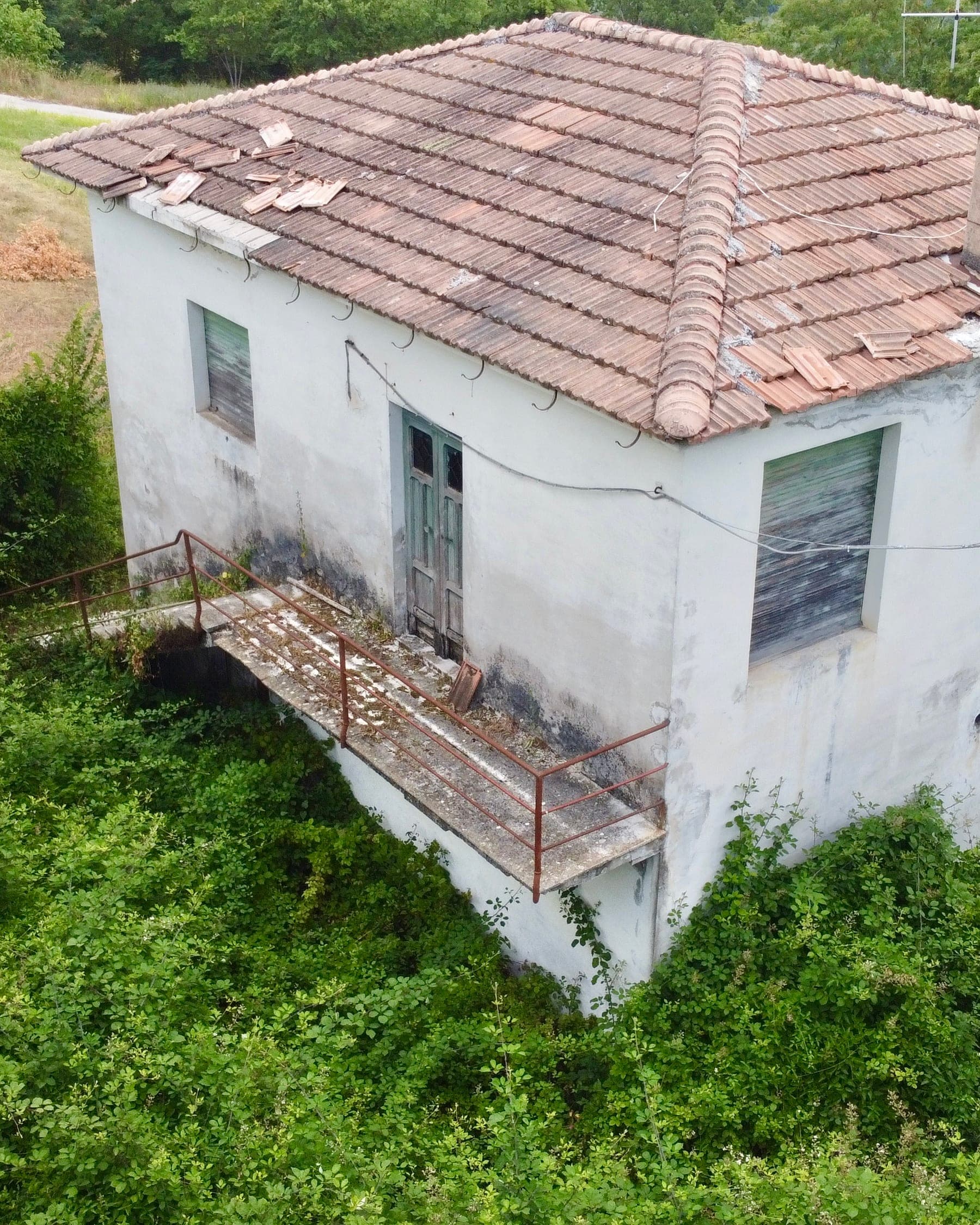 Monte San Martino (FM) — Casolare 1 — stato di fatto prima dei lavori (2)