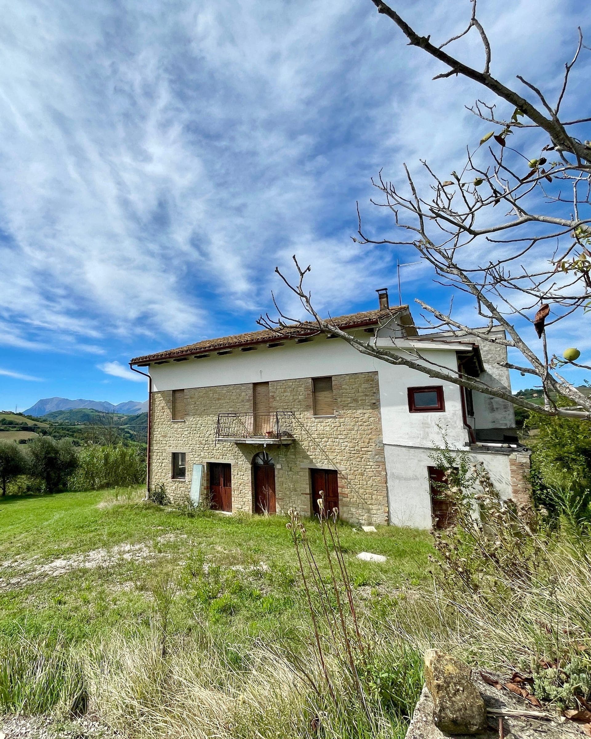 Monte San Martino (FM) — Casolare 2 — stato di fatto prima dei lavori